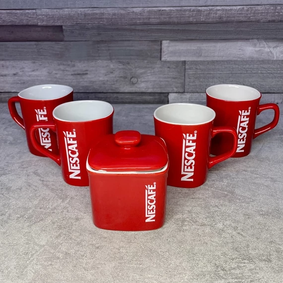 Nescafé piros bögre szett cukortartóval