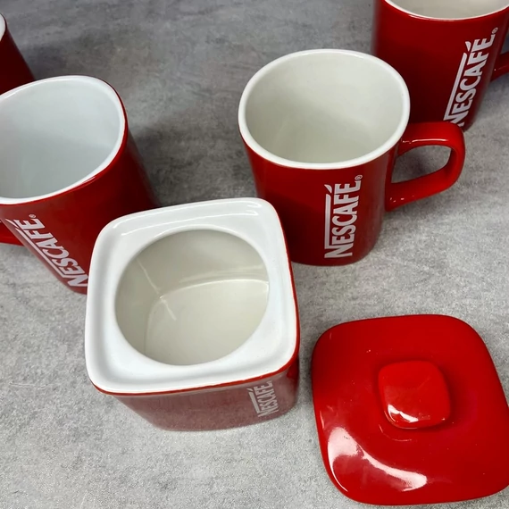 Nescafé piros bögre szett cukortartóval