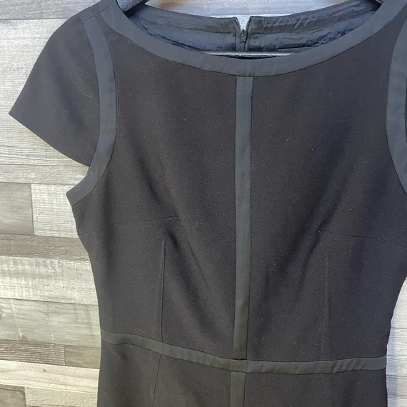 Tatuum fekete elegáns női ruha 36