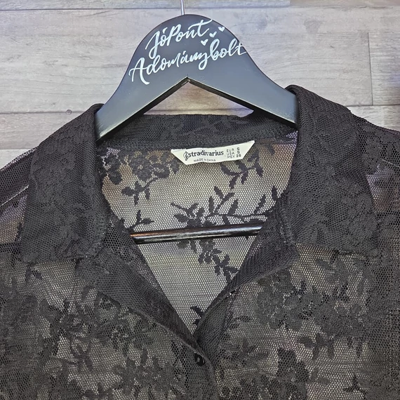 Stradivarius fekete csipkeblúz és H&M kockás szövetszoknya szett, S