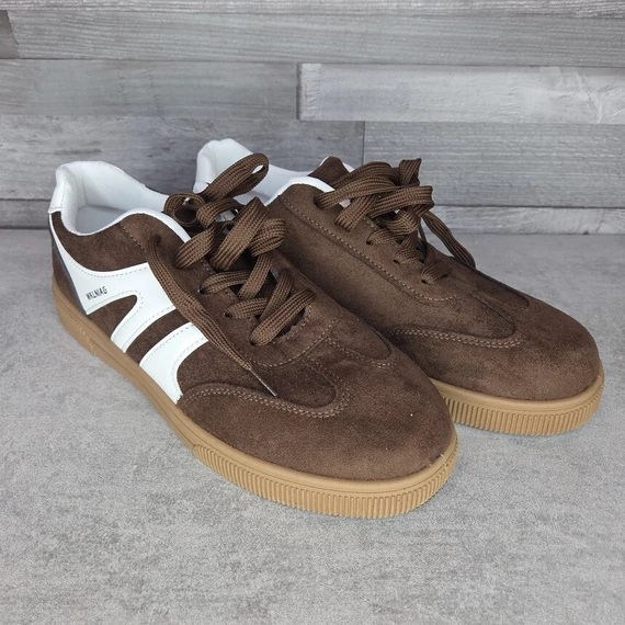 Sötétbarna velúr anyagú férfi sportcipő, 41