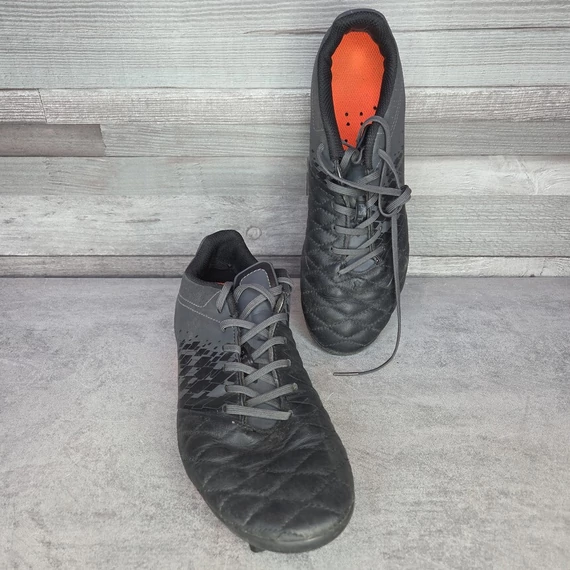 Kipsta fekete-narancssárga férfi stoplis cipő, 41