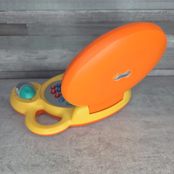 V-tech angol nyelvű játék laptop gyerekeknek