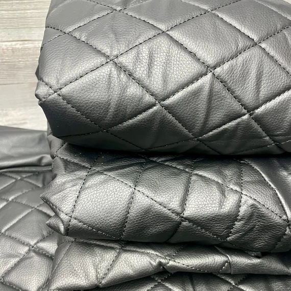 Fekete műbőr autós üléshuzat szett