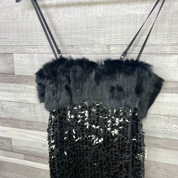 Emt fekete flitteres-szőrmés alkalmi ruha L