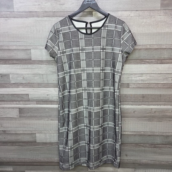 Fekete-fehér geometriai mintás rövidujjú női ruha, L