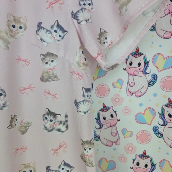 Gyermekorvosi asszisztens cicás-unikornisos blúz szett, M