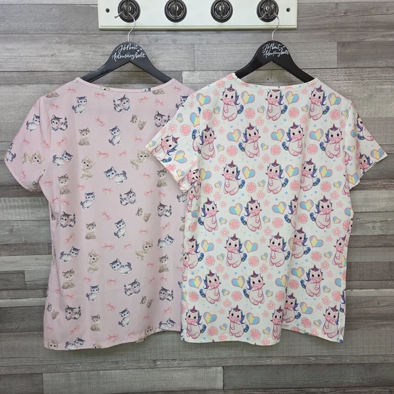 Gyermekorvosi asszisztens cicás-unikornisos blúz szett, M