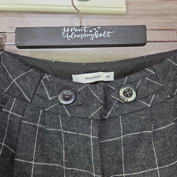 Piú Piano zöld női póló és Reserved kockás szövetnadrág szett, XS