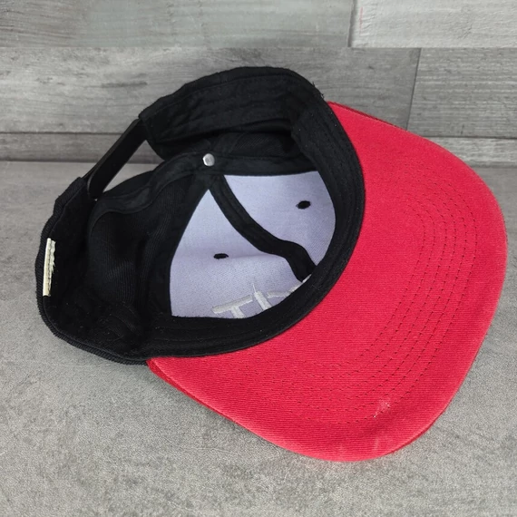 Atlantis fekete-piros baseball sapka