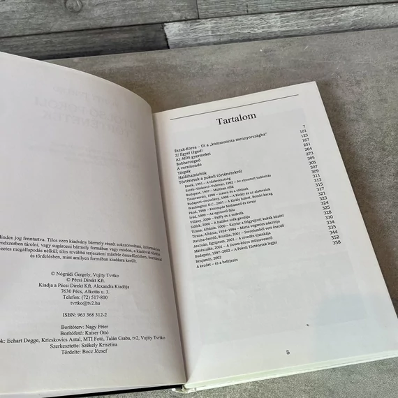 Vujity Tvrtko: Utolsó pokoli történetek, könyv