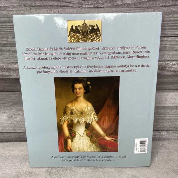 Martha Shad: Erzsébet királyné és leányai, könyv