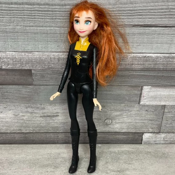 Hasbro Frozen Jégvarázs Anna Barbie baba játék