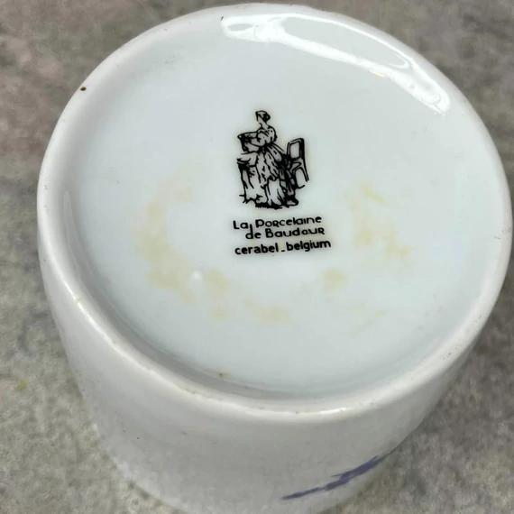 La Porcelaine de Baudour Belgium kék mintás aranyozott porcelán kávéscsésze szett