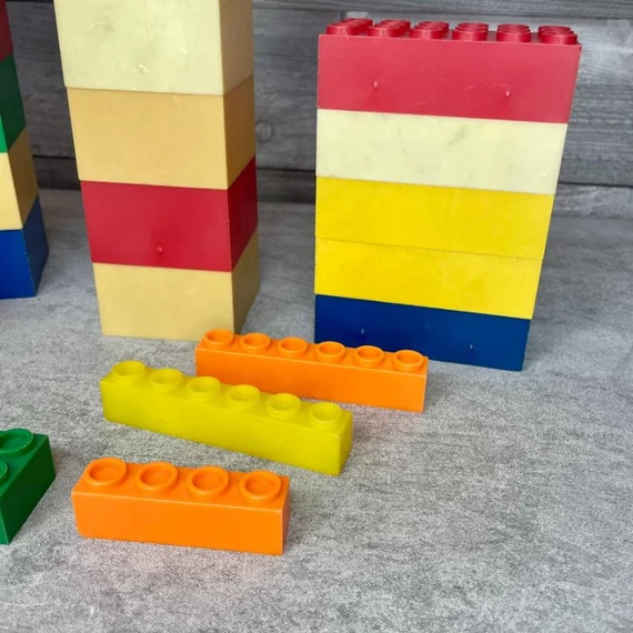 Retro műanyag építőkocka szett