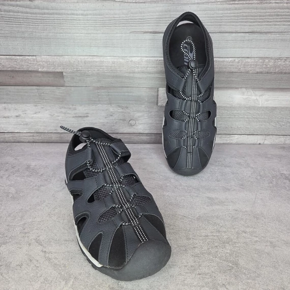 Crane fekete zárt orrú sport szandál, 41