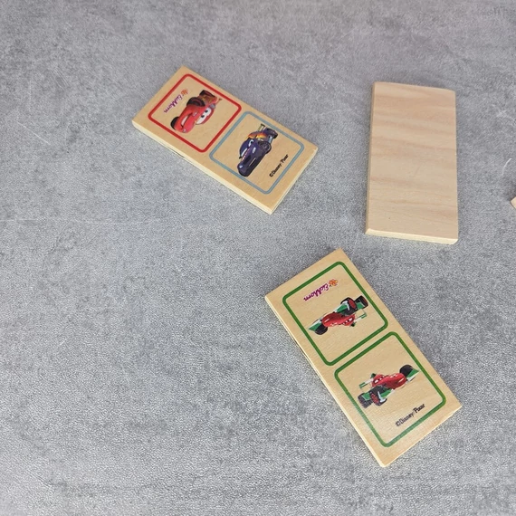 Eichhorn Verdák fa dominó szett