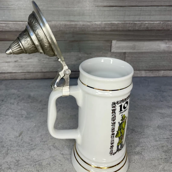 Bad Huffe in Steiermark Graz osztrák vadász mintás ónfedeles porcelán söröskorsó