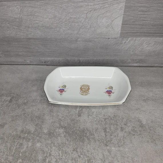Hollóházi porcelán virágmintás nyolcszögletű kis kínáló Császári pékség felirattal