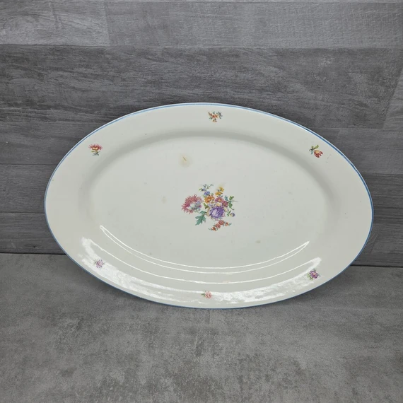 Gránit porcelán nagyméretű virágmintás ovális kínáló
