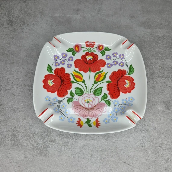 Hollóházi porcelán kalocsai mintás hamutál