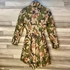 Kép 5/7 - Lola fashion terepmintás nőies kabát 36