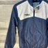 Kép 2/3 - Umbro sötétkék-fehér gyerek szabadidőfelső 134-146